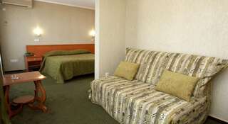 Гостиница Гостиничный комплекс Сочи-Магнолия Сочи Улучшенный двухместный номер с 1 кроватью или 2 отдельными кроватями-5